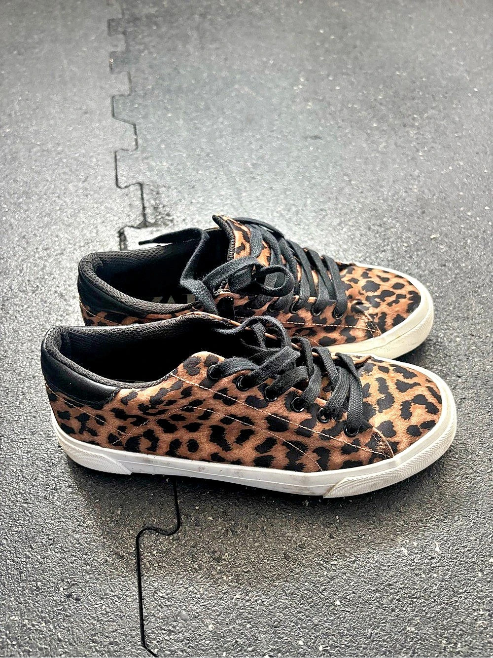 Zara Women's Leopard Print Sneakers